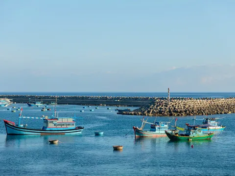 Ngắm Đảo Phú Quý đang vào mùa đẹp nhất qua những khung hình đầy nắng gió của du khách
