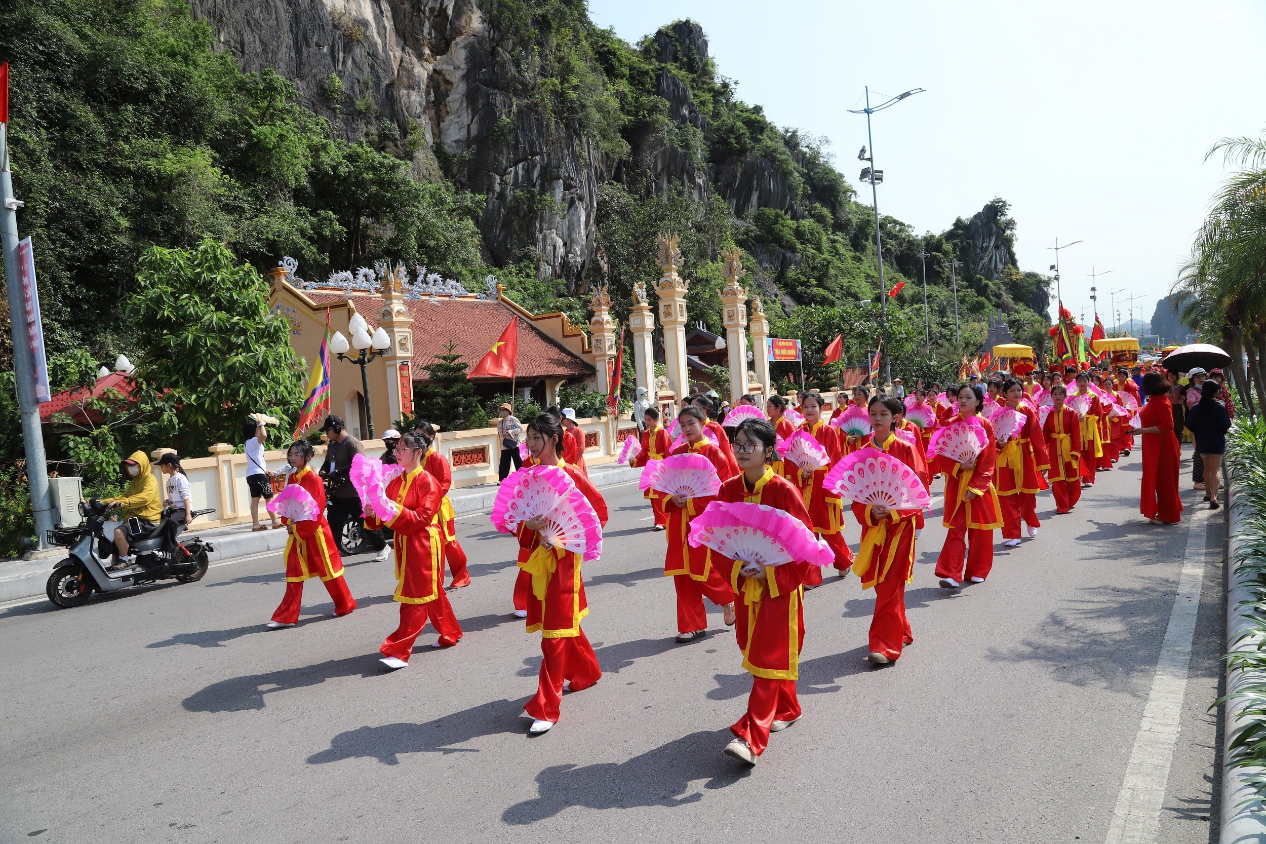 duong-ruoc-3km-1777564715.jpg