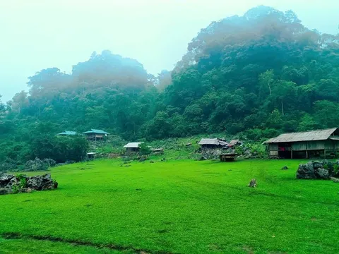 Hang Táu: Nơi thời gian chậm lại