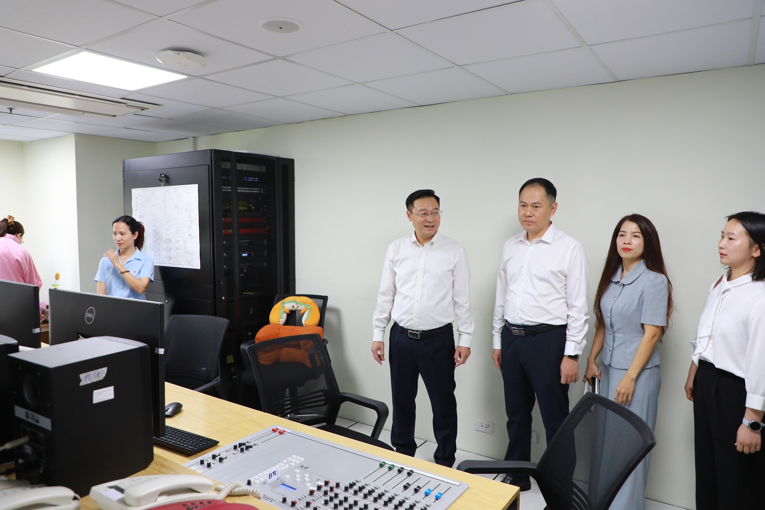 gioi-thieu-3-1784105512 gioi-thieu-3-1784105512.jpg