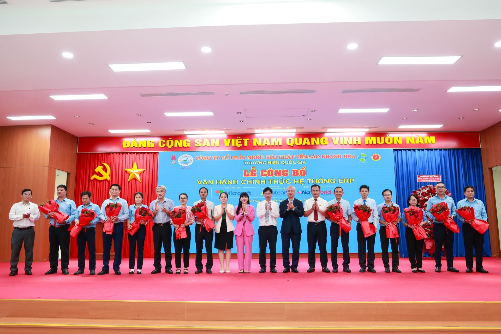 tang-hoa-cho-ban-dieu-hanh-he-thong-erp-1782922035 tang-hoa-cho-ban-dieu-hanh-he-thong-erp-1782922035.jpg
