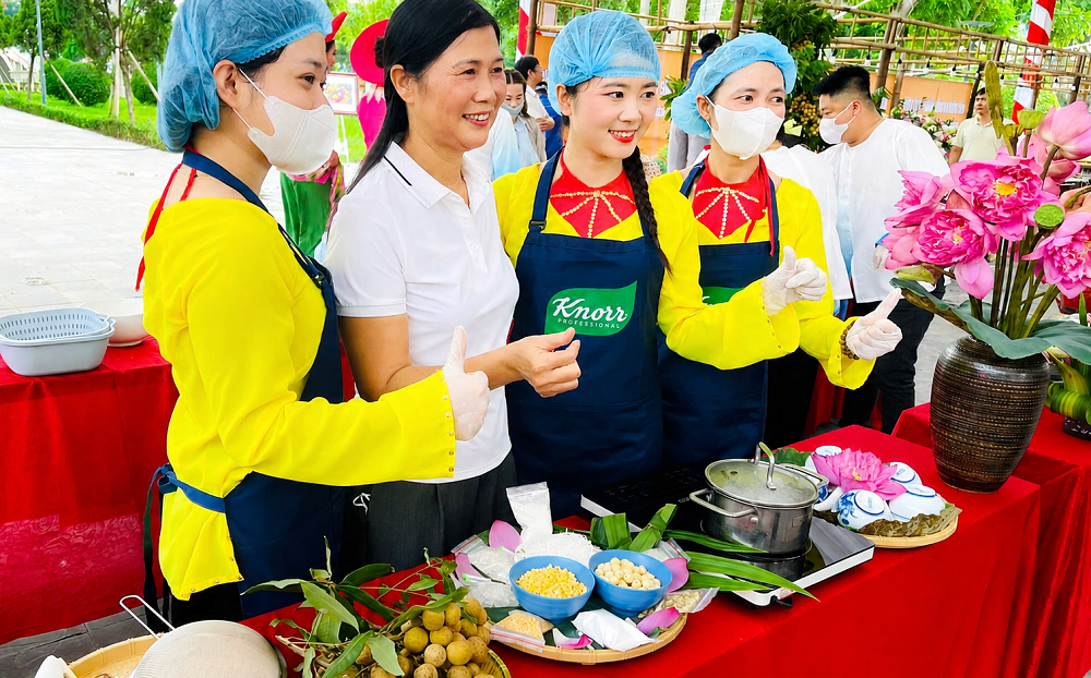3-anh-gai-1786199997 3-anh-gai-1786199997.png