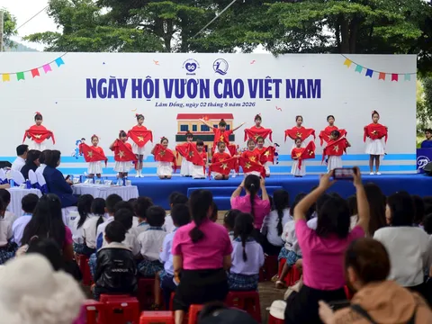Vinamilk: 50 năm vẫn bền bỉ chăm sóc nền tảng cho thế hệ Việt Nam tương lai