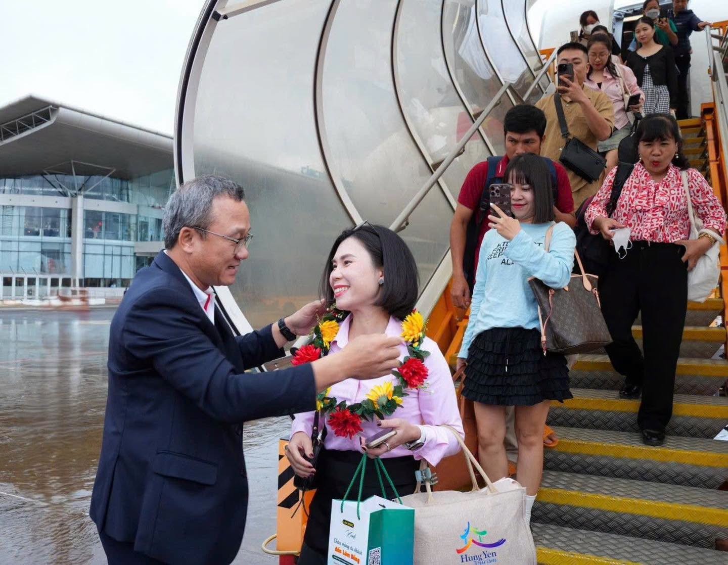 da-lat-khuat-viet-hung-1787214518.jpeg