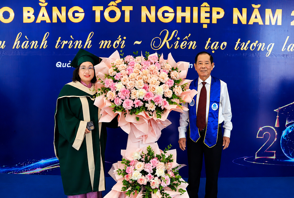 hue-huong-xinh-2-1786367975.png