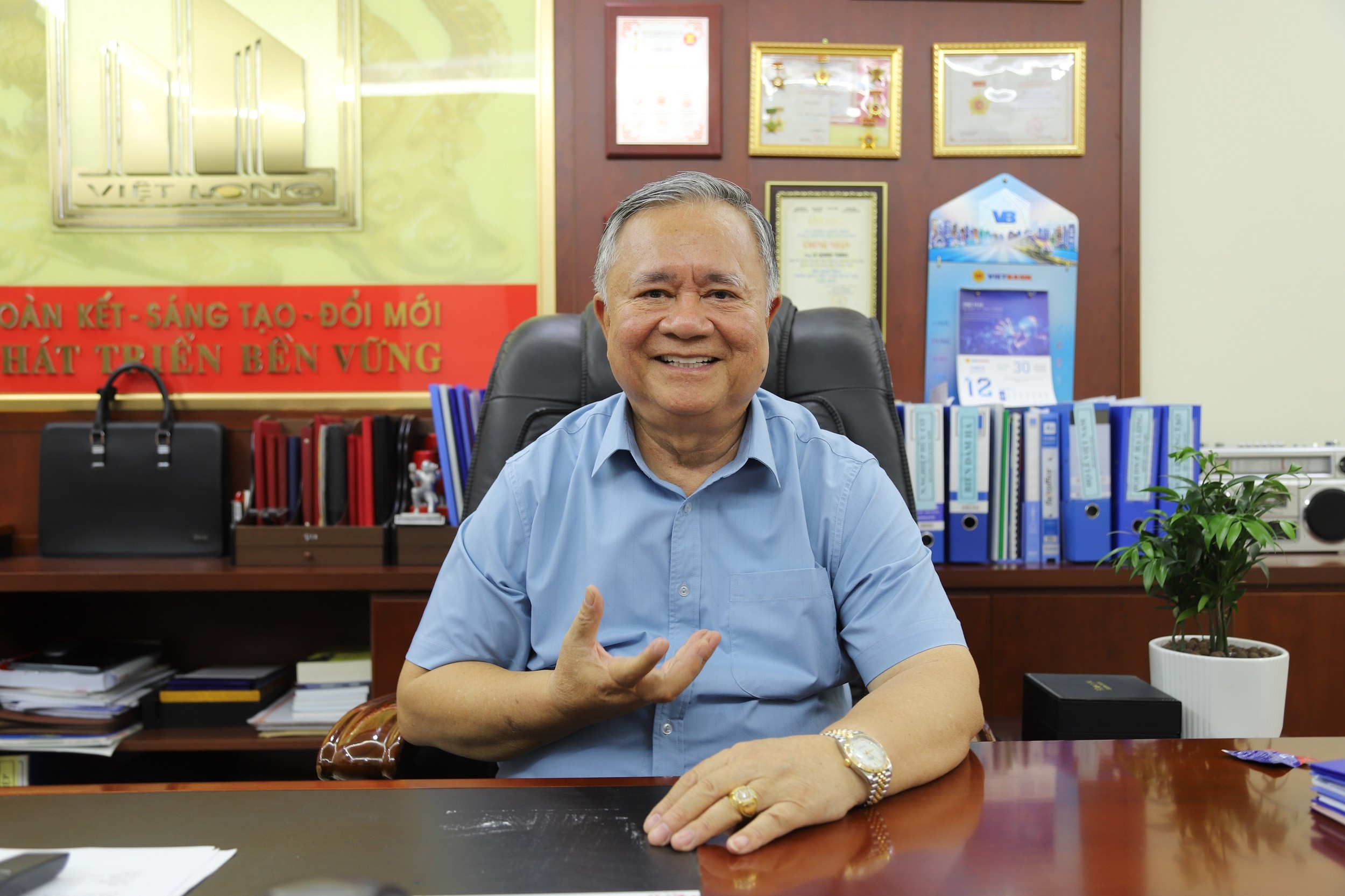ong-le-quang-thang-1786512666.jpg