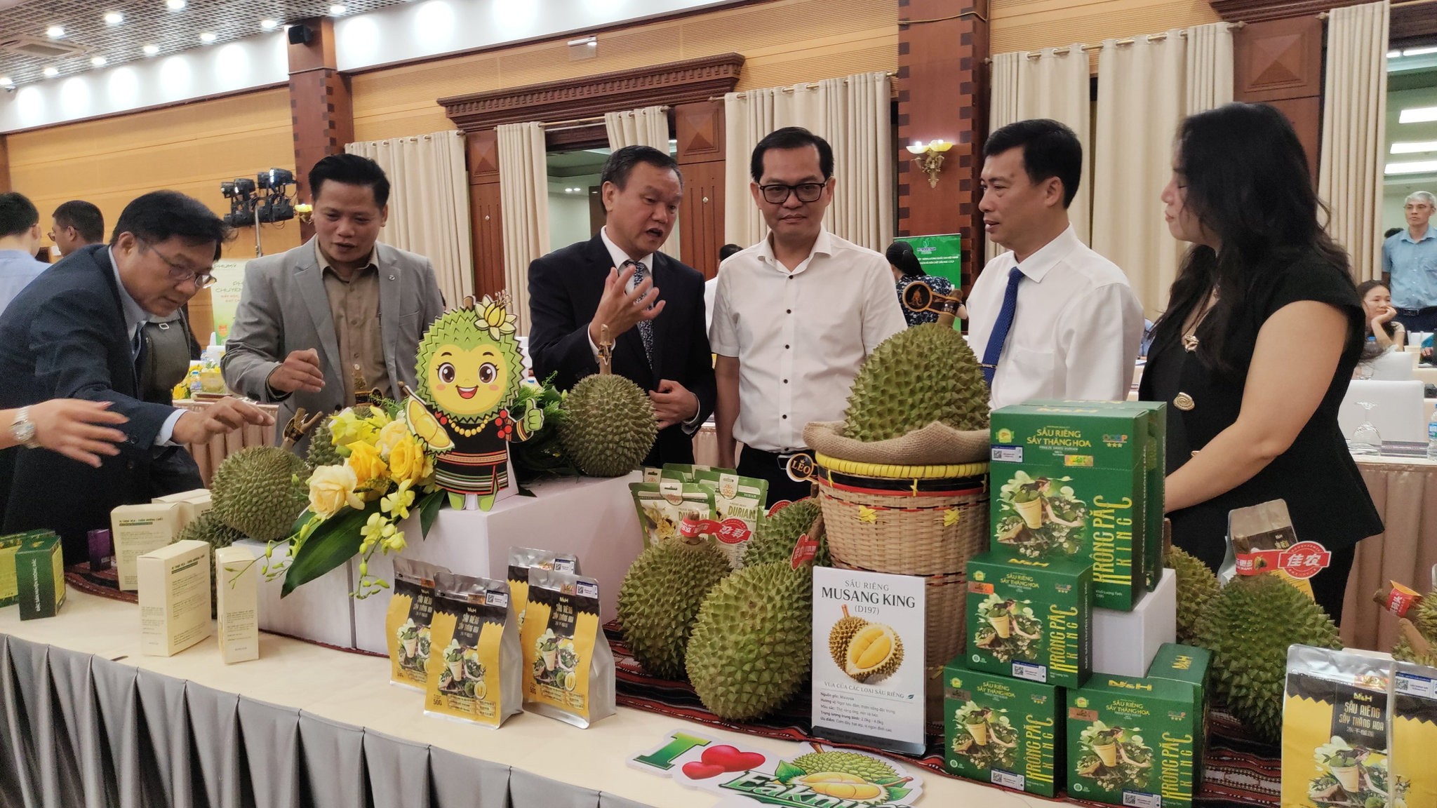 z-cac-san-pham-tu-sau-rieng-1786523111.jpg