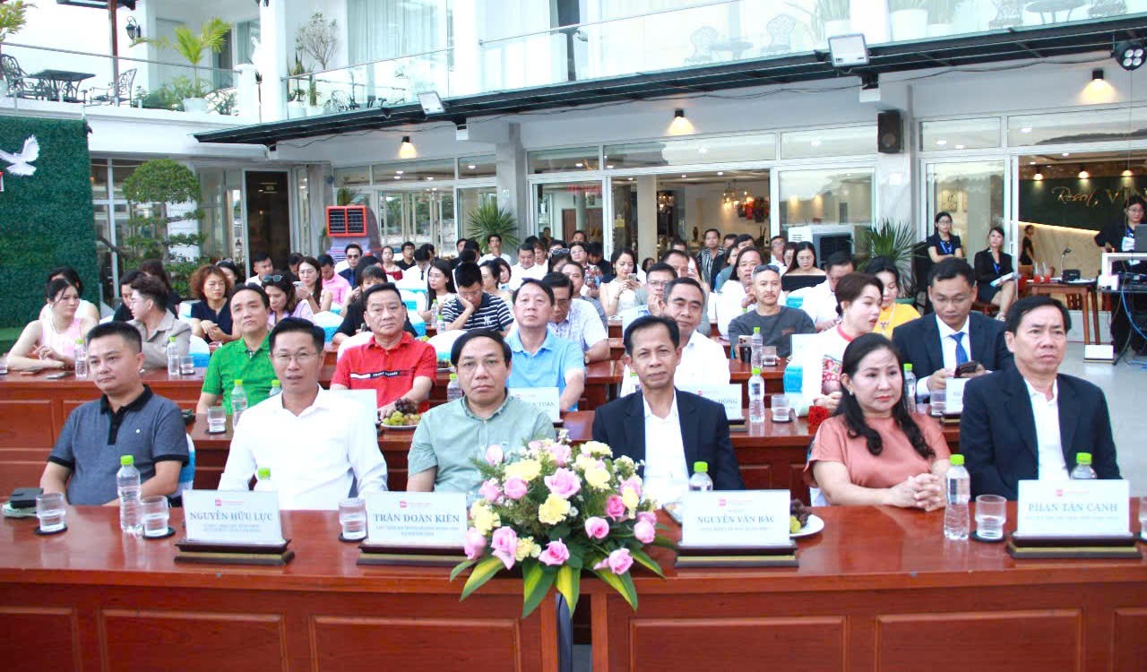 cac-dai-bieu-tham-du-hop-bao-2-1792664498 cac-dai-bieu-tham-du-hop-bao-2-1792664498.jpg